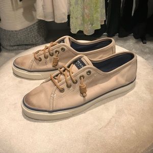 Sperry tan leather sneakers
